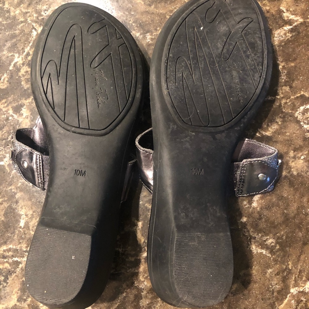 Sandals - Picture 4 of 4